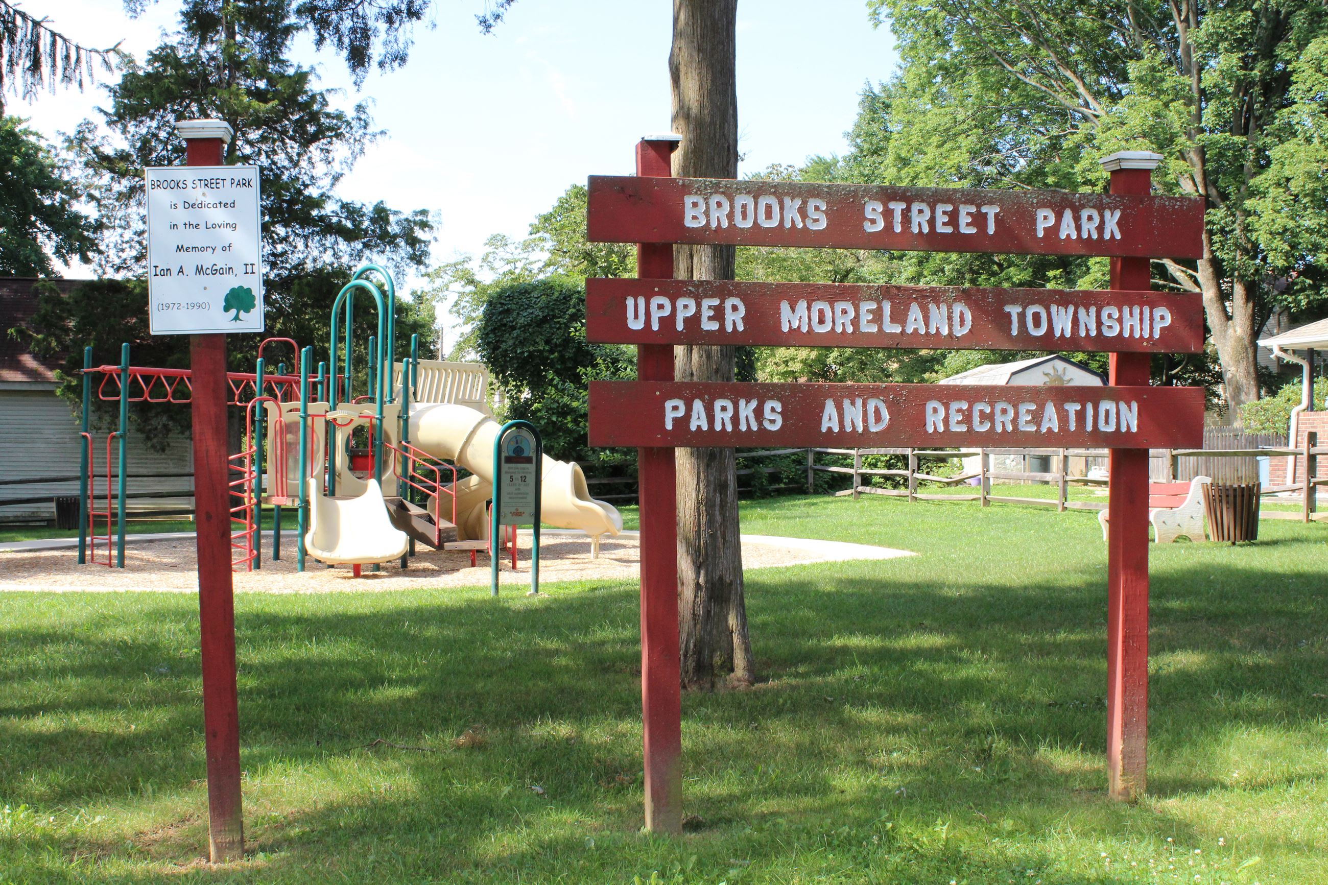 Brooks Street Park Sign